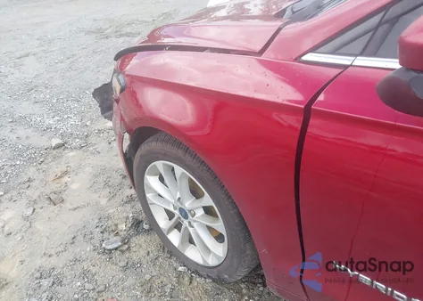 2019 Ford Fusion Se z USA, uszkodzony, nr VIN 3FA6P0LU2KR225033